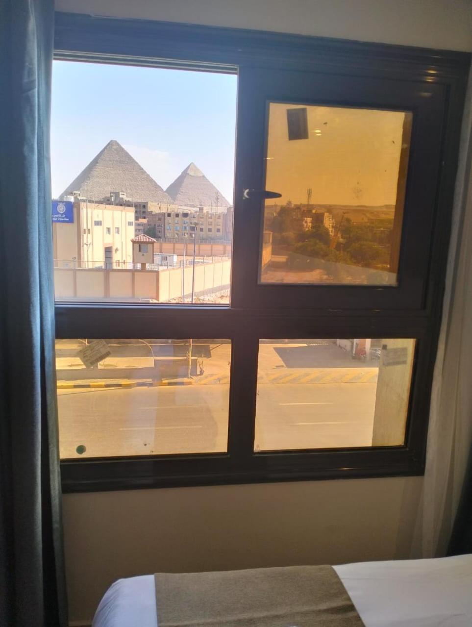 New Pyramid Front Hotel Al Kawm al Akhdar Bagian luar foto